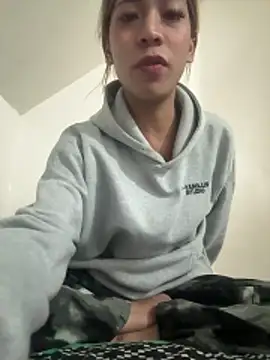 Snapshot of vanessamarieee chatting on 17, 3, 2026 vanessamarieee online show from 17, 3, 2026