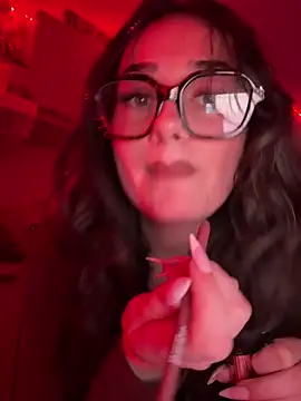 Claraaaaa06 online show from 18, 3, 2026