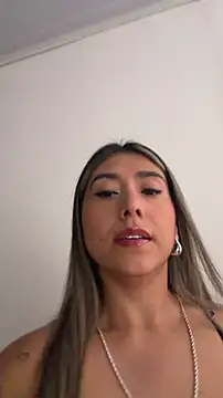 stefanyqueen69 online show from 22, 7, 2026