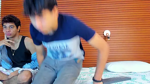 Snapshot of peakk_twiinns chatting on 5, 3, 2026 peakk twiinns online show from 5, 3, 2026