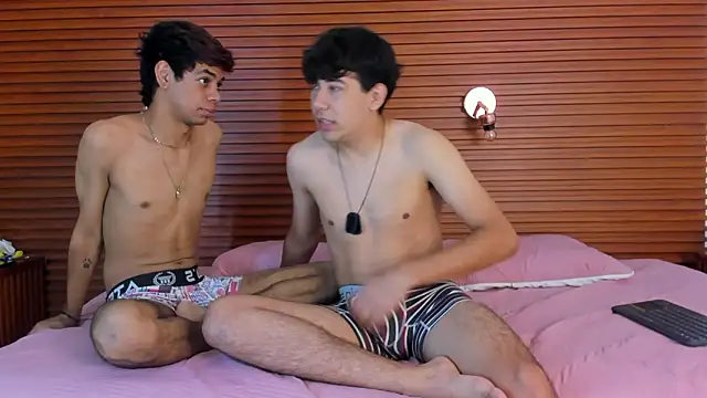 Snapshot of peakk_twiinns chatting on 11, 3, 2026 peakk twiinns online show from 11, 3, 2026