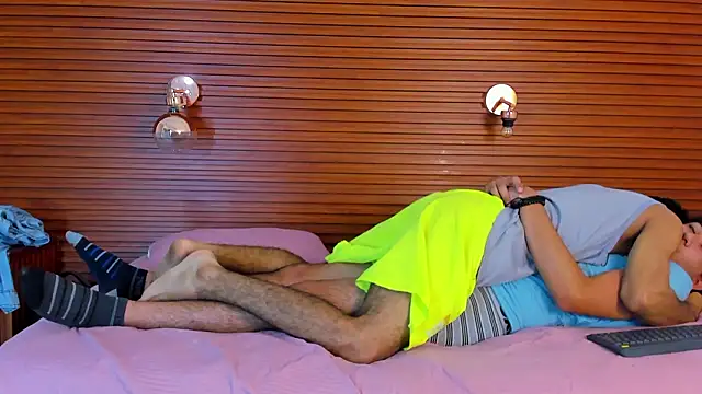 Snapshot of peakk_twiinns chatting on 12, 3, 2026 peakk twiinns online show from 12, 3, 2026