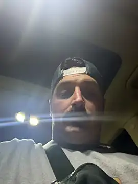 PoundedCajunGuy93 online show from 29, 4, 2026