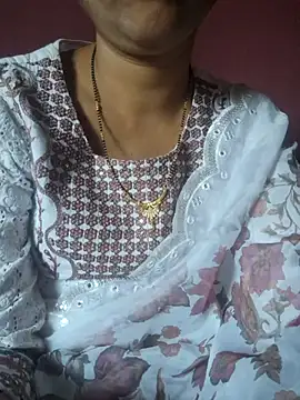 Couple hot999 online show from 29, 4, 2026