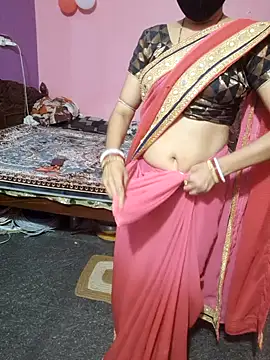 Couple hot999 online show from 2, 5, 2026