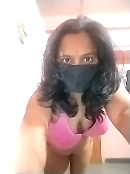 Snapshot of Miss-Dolly07 chatting on 8, 3, 2026 Miss-Dolly07 online show from 8, 3, 2026