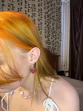 Snapshot of SweetsforLily chatting on 16, 3, 2026 SweetsforLily online show from 16, 3, 2026