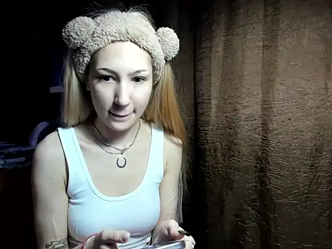 Snapshot of DarkAng3IX chatting on 7, 3, 2026 DarkAng3IX online show from 7, 3, 2026