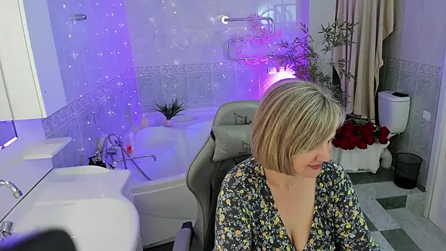 BettyGibsonn online show from 27, 4, 2026