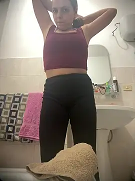 Snapshot of diavola_bionda chatting on 17, 3, 2026 diavola bionda online show from 17, 3, 2026