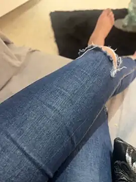 Snapshot of diavola_bionda chatting on 20, 3, 2026 diavola bionda online show from 20, 3, 2026