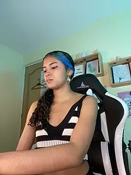 Franchezcaa  online show from 29, 7, 2026