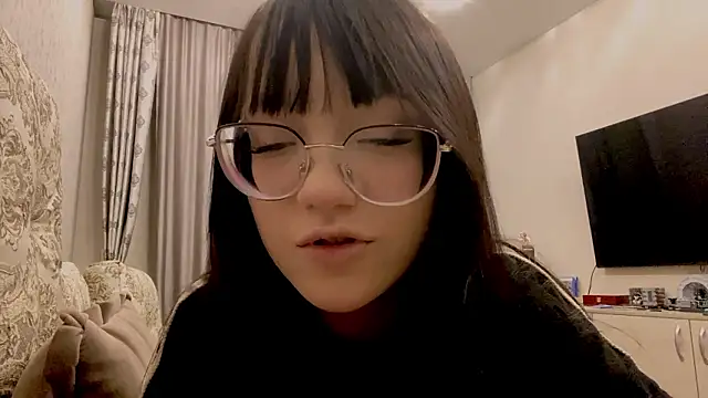 Snapshot of LoidaTrytten chatting on 5, 3, 2026 LoidaTrytten online show from 5, 3, 2026