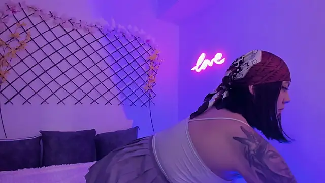 Snapshot of lola_xxperience chatting on 6, 3, 2026 lola xxperience online show from 6, 3, 2026