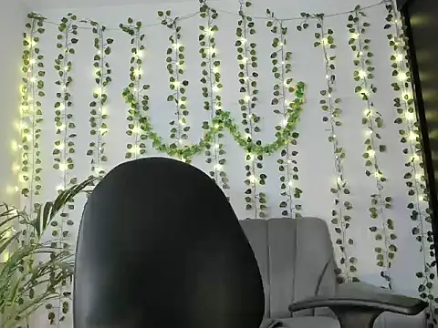 Snapshot of yoursweetsin16 chatting on 6, 3, 2026 yoursweetsin16 online show from 6, 3, 2026