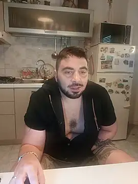 bear skinny online show from 25, 7, 2026