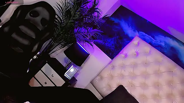 Valentiina Foxx online show from 4, 7, 2026