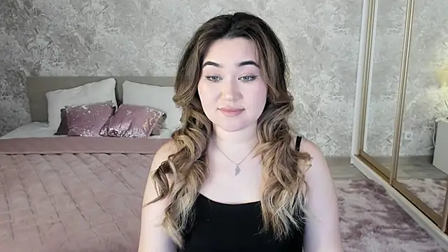 Snapshot of VickyMiners chatting on 17, 3, 2026 VickyMiners online show from 17, 3, 2026