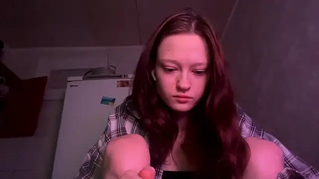 Snapshot of HousedMud chatting on 17, 3, 2026 HousedMud online show from 17, 3, 2026