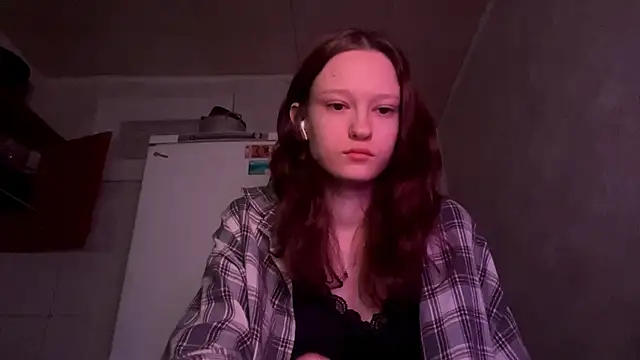 Snapshot of HousedMud chatting on 19, 3, 2026 HousedMud online show from 19, 3, 2026