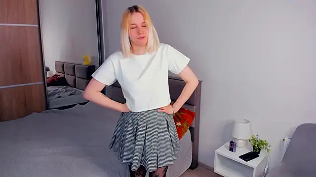 Snapshot of AveIinaStromain chatting on 14, 3, 2026 AveIinaStromain online show from 14, 3, 2026