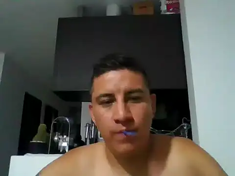 Snapshot of Sneyd10 chatting on 17, 3, 2026 Sneyd10 online show from 17, 3, 2026