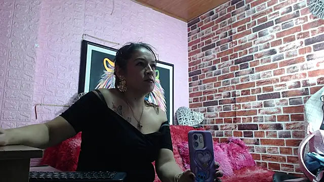 Denise Diaz online show from 2, 5, 2026