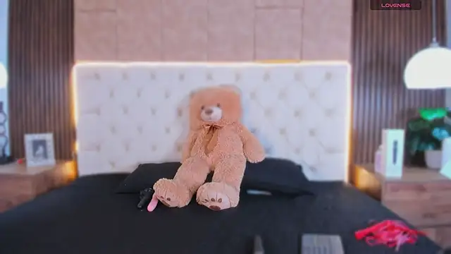 Snapshot of apriilfox chatting on 7, 3, 2026 apriilfox online show from 7, 3, 2026