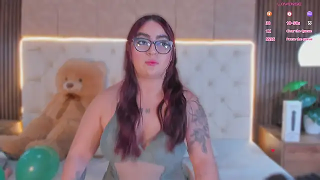 Snapshot of apriilfox chatting on 18, 3, 2026 apriilfox online show from 18, 3, 2026