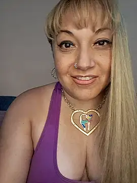 Snapshot of salma_1998 chatting on 4, 3, 2026 salma 1998 online show from 4, 3, 2026