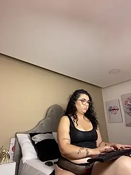 AlmaraRouge online show from 2, 5, 2026