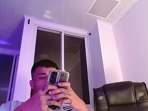 Snapshot of Bad_Boy_Carter69 chatting on 21, 3, 2026 Bad Boy Carter69 online show from 21, 3, 2026