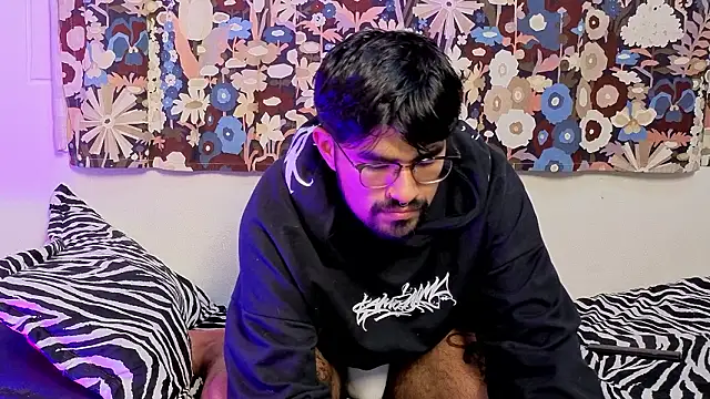 Snapshot of kcleiton chatting on 7, 3, 2026 kcleiton online show from 7, 3, 2026