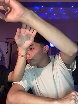 Lucasss2204 online show from 19, 3, 2026