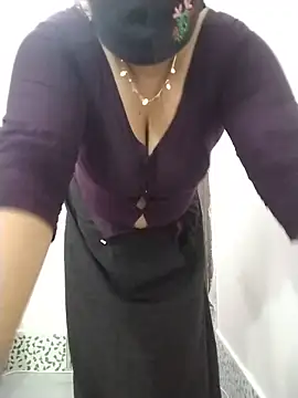 Snapshot of Star--Girl chatting on 18, 5, 2026 Star--Girl online show from 18, 5, 2026