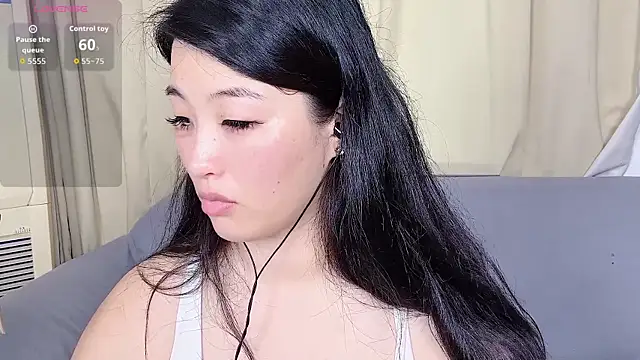 Tavie1744 online show from 15, 6, 2026