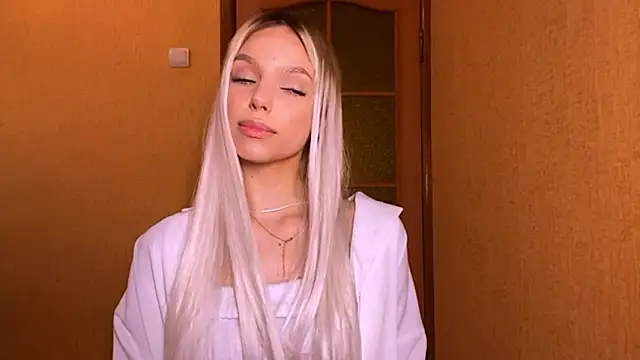 Snapshot of YawingSanguine chatting on 7, 3, 2026 YawingSanguine online show from 7, 3, 2026