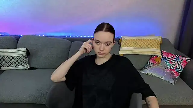 SunyLily online show from 14, 5, 2026