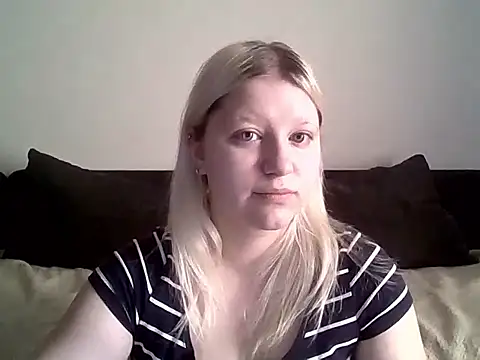 Snapshot of LenaSecret19 chatting on 13, 3, 2026 LenaSecret19 online show from 13, 3, 2026