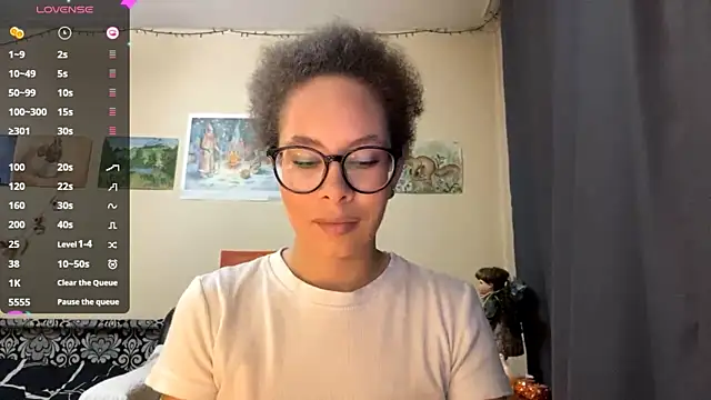 Snapshot of Selena_blom chatting on 5, 3, 2026 Selena blom online show from 5, 3, 2026