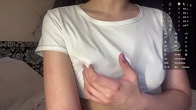 Snapshot of Selena_blom chatting on 18, 6, 2026 Selena blom online show from 18, 6, 2026