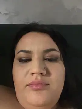 julietalovee online show from 11, 3, 2026