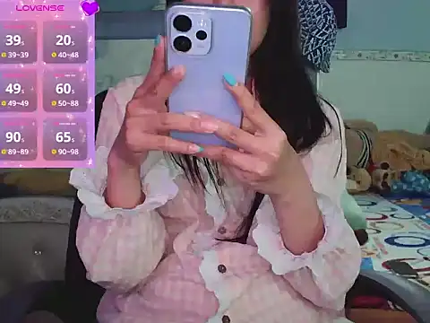 Snapshot of ZinaZz chatting on 9, 3, 2026 ZinaZz online show from 9, 3, 2026