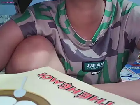 Snapshot of ZinaZz chatting on 10, 3, 2026 ZinaZz online show from 10, 3, 2026