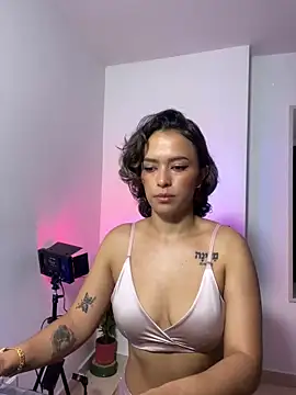 Snapshot of zhara_1198 chatting on 15, 3, 2026 zhara 1198 online show from 15, 3, 2026