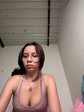 Nicole Cute04 online show from 4, 5, 2026