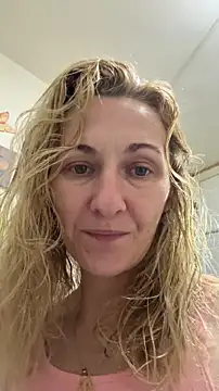 Snapshot of Secret_Ladyx chatting on 14, 5, 2026 Secret Ladyx online show from 14, 5, 2026