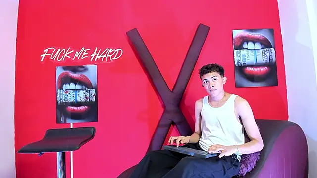 SKYN MAN online show from 22, 3, 2026