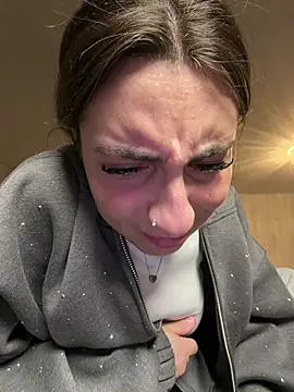 Snapshot of CuteJuliaa chatting on 18, 3, 2026 CuteJuliaa online show from 18, 3, 2026