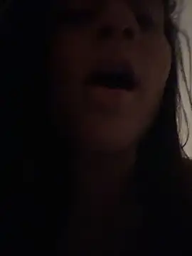 Snapshot of Geovana_blan chatting on 5, 3, 2026 Geovana blan online show from 5, 3, 2026